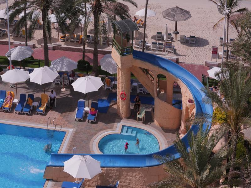 Occidental Sharjah Grand Hotel Luaran gambar